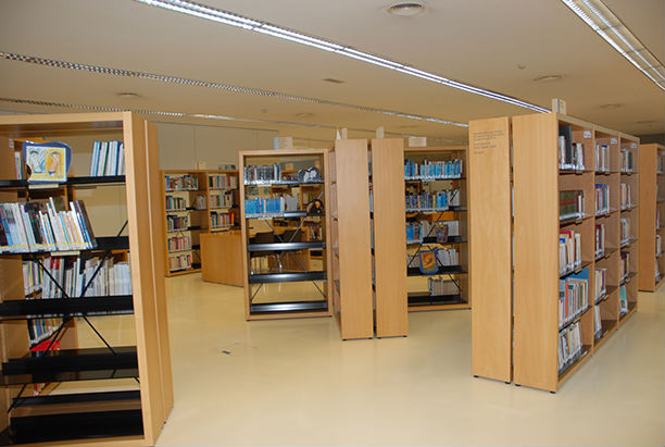 Vista do espaço da biblioteca
