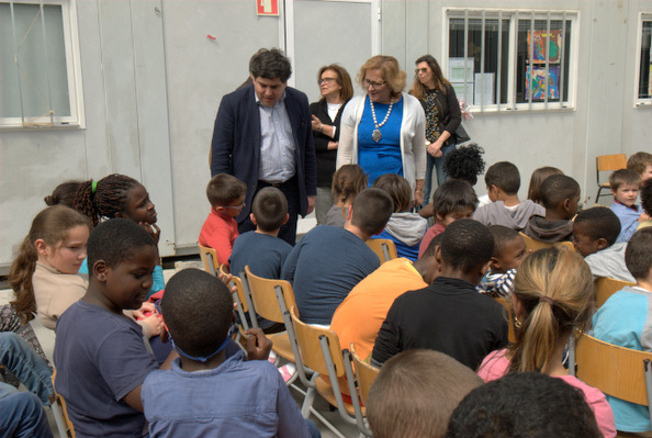 Câmara apresenta nova escola a alunos instalados em contentores