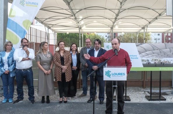 Inaugurada cobertura do polidesportivo da Escola Básica do Alto da Eira 5