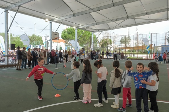 Inaugurada cobertura do polidesportivo da Escola Básica do Alto da Eira 7